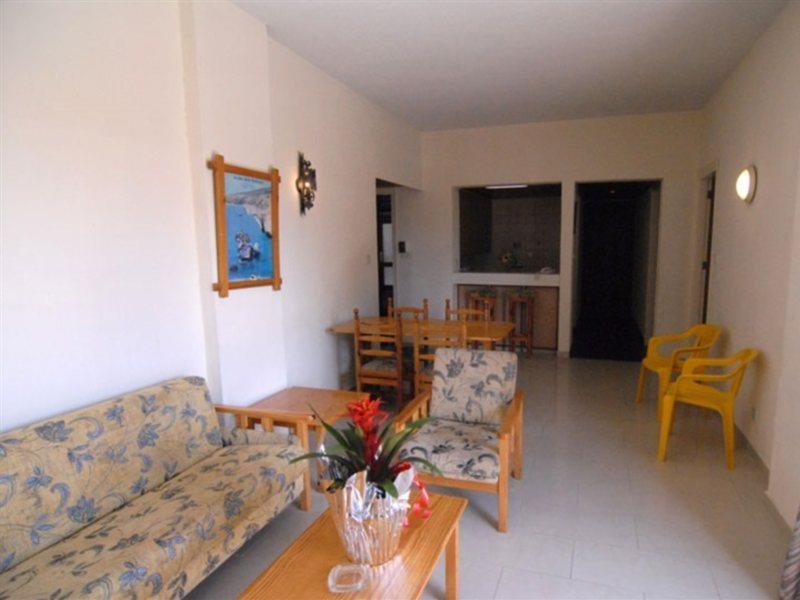 Sunflower Hotel Apartments Λάρνακα Εξωτερικό φωτογραφία